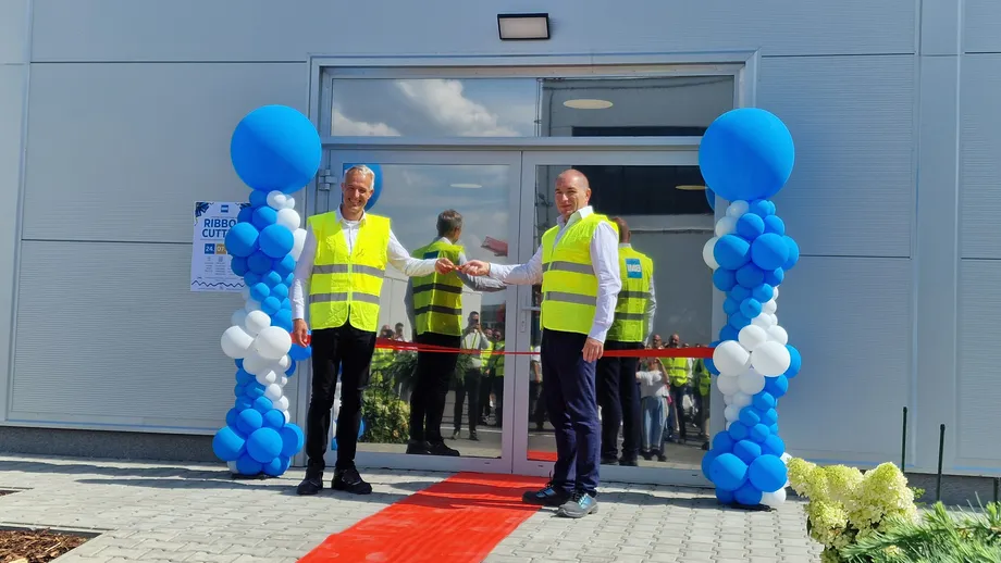 CEO BMI Group, Thomas Casparie (vľavo) a riaditeľ závodu Štefan Balog (vpravo)